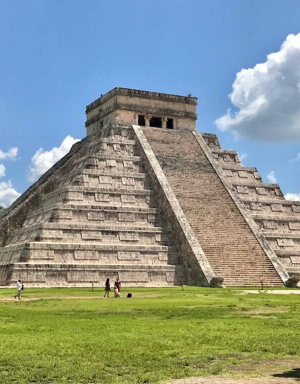 mayan-ruins-in-mexico_chichen-itza